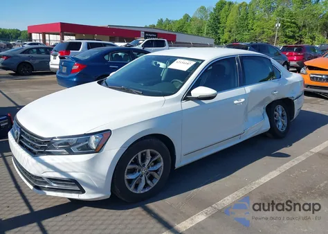 2016 Volkswagen Passat 1.8T S из США, поврежденный, VIN 1VWAS7A38GC067726
